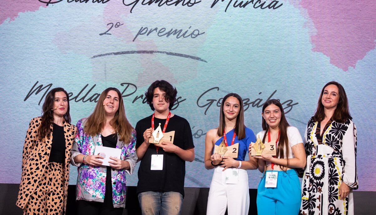 27/06/2022 Ganadores del Concurso Jóvenes Talentos de Relato Corto de Coca-Cola, que ha clausurado su 61ª edición este lunes 27 de junio con una gala en la Real Academia de Bellas Artes de San Fernando, en Madrid.
CULTURA
COCA COLA