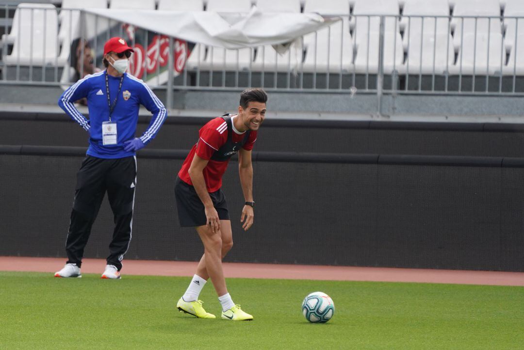 Juan Ibiza entrenando con José María Gutiérrez, &#039;Guti&#039;, atento.