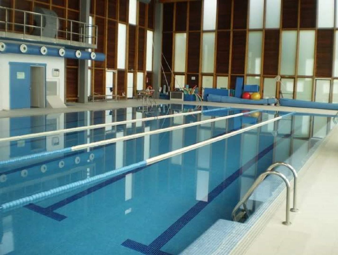 Instalaciones de la piscina climatiza de Peñafiel