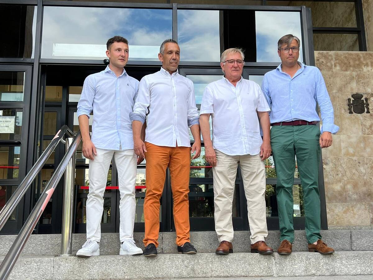 El sector crítico del PP en León hace valer su mayoría de apoyos para imponer al partido su propia lista