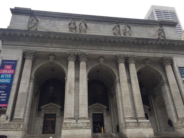 Fachada de la Biblioteca Municipal de Nueva York.