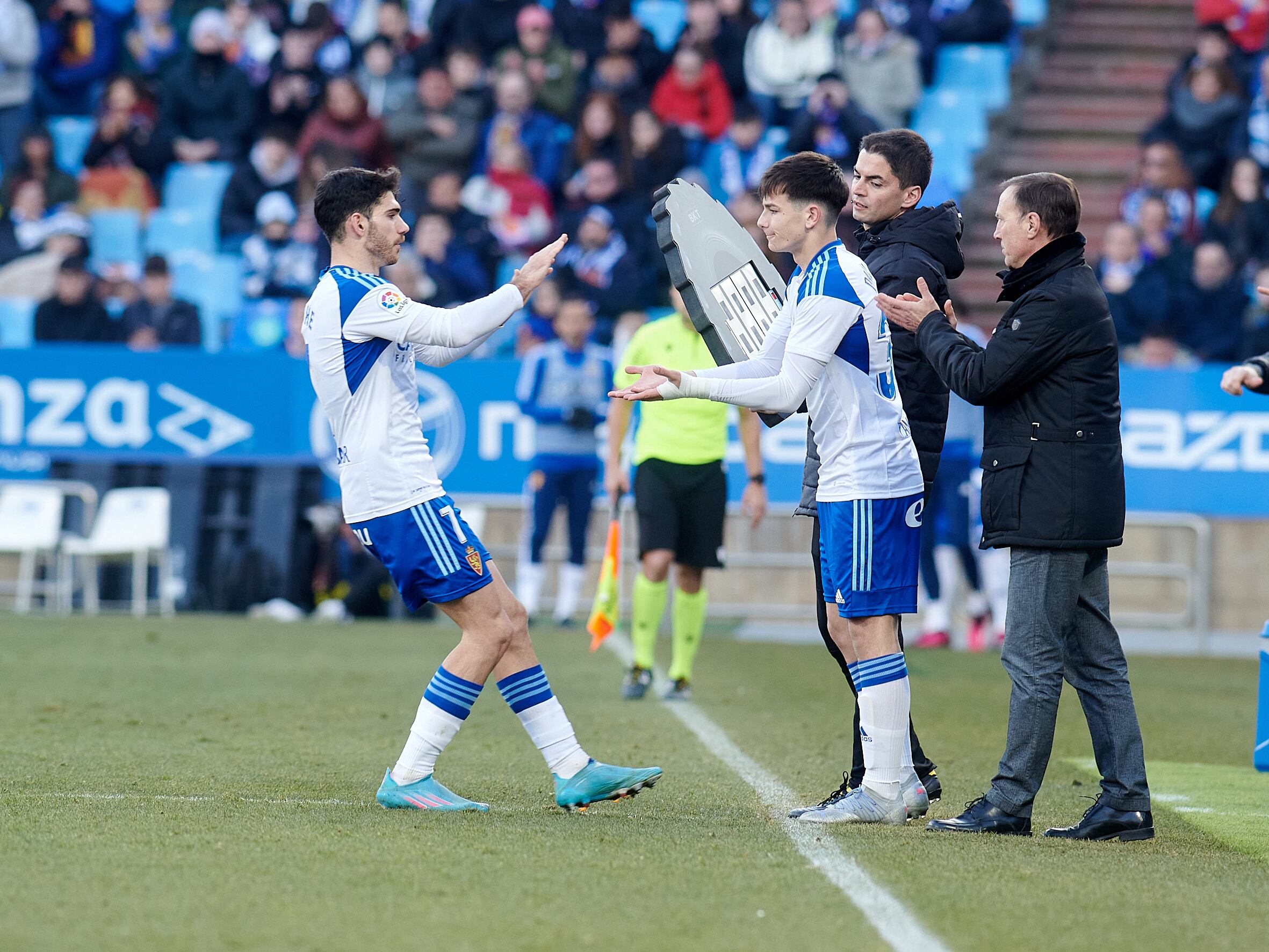 Momento del debut de Pau Sans con el primer equipo del Real Zaragoza