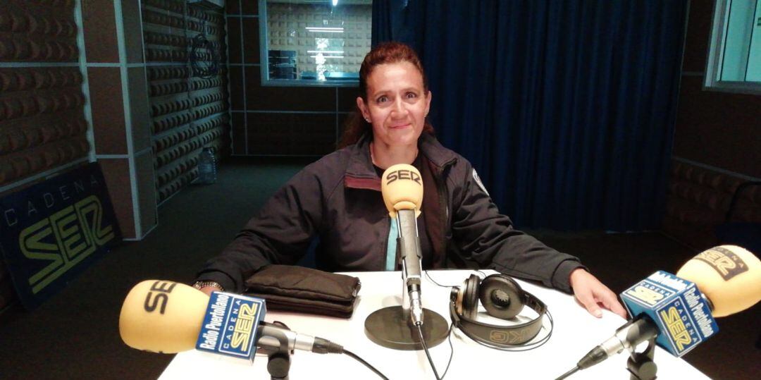 Paqui Moreno, en los estudios de Radio Puertollano Cadena SER