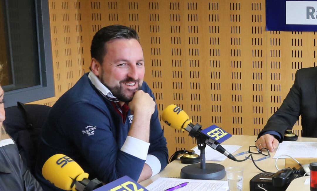 Imagen de archivo. Miguel Holguín en los estudios de SER Castilla y León