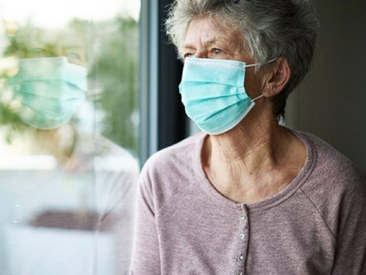 Domingo de contrastes: solo 8 nuevos positivos, pero 3 fallecimientos en el Virgen de la Concha