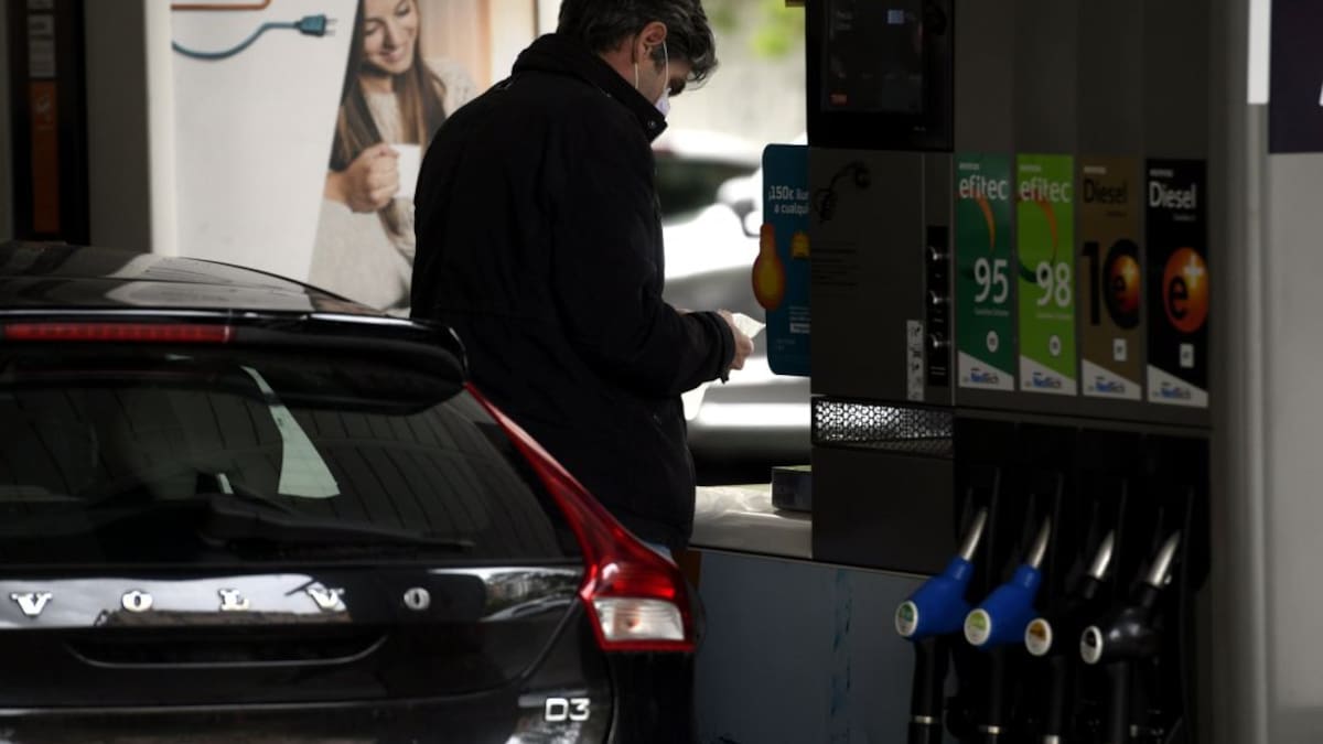 ¿Por qué la Comisión Europea extenderá la vida de los coches de combustión?: Las claves de la propuesta de Bruselas