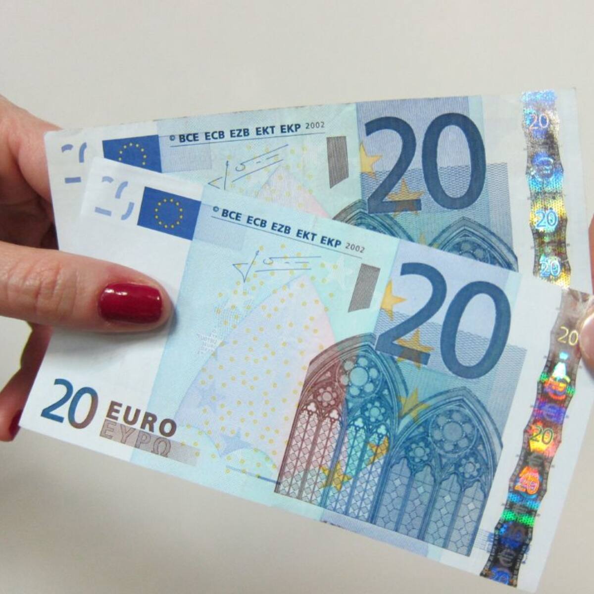 CROEM pide que no se suban impuestos y "sensibilidad" con los sectores más afectados por la Covid