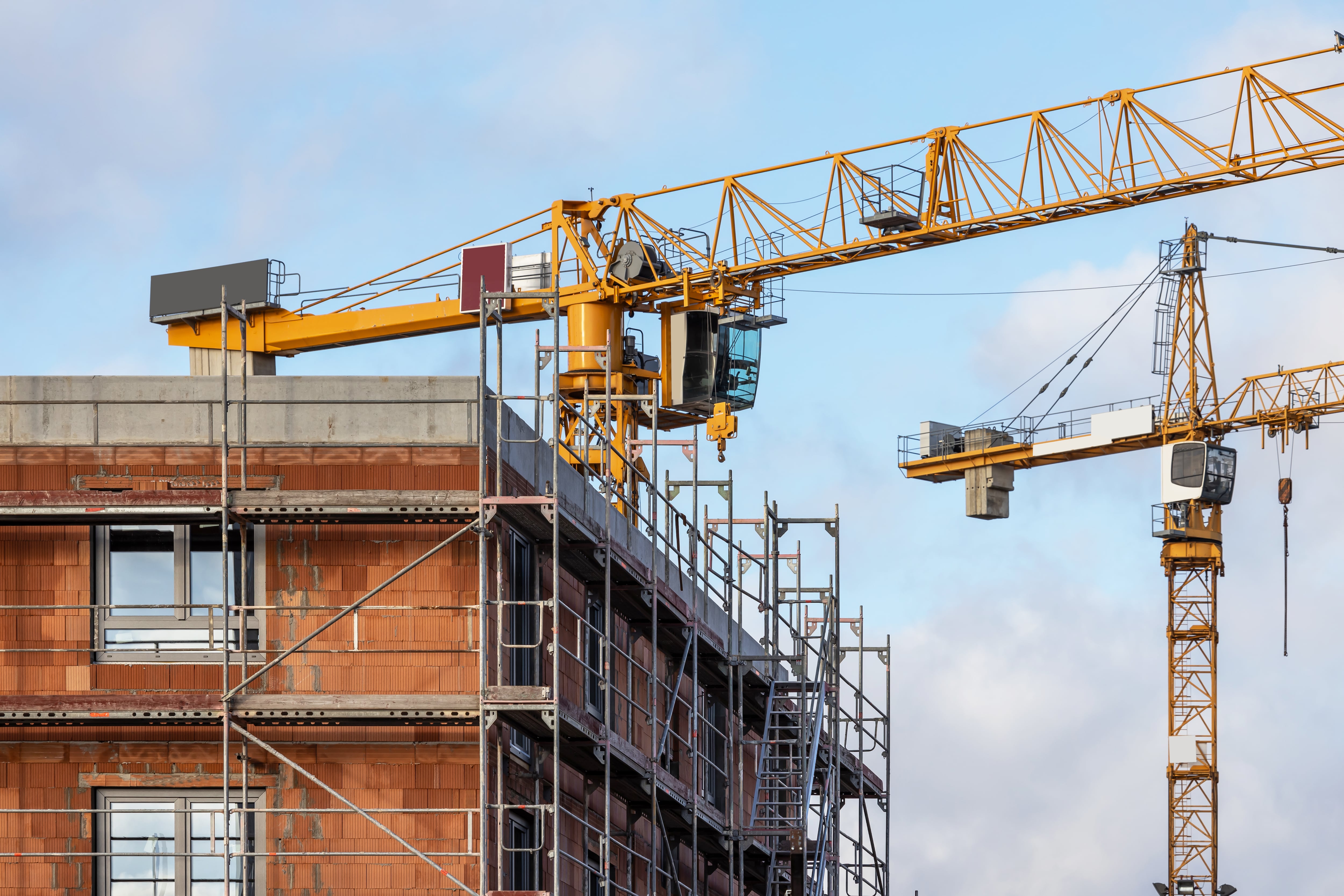 Edificio de viviendas en construcción