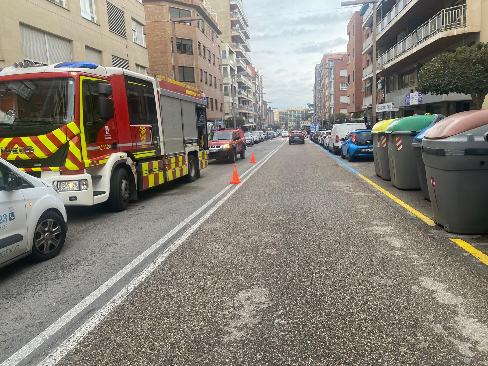 Bomberos en Virgen del Amparo 25