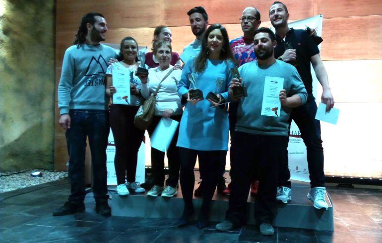 Representantes de los establecimientos ganadores tras recoger sus premios del XVII Concurso comarcal de Tapas, Pinchos y Banderillas