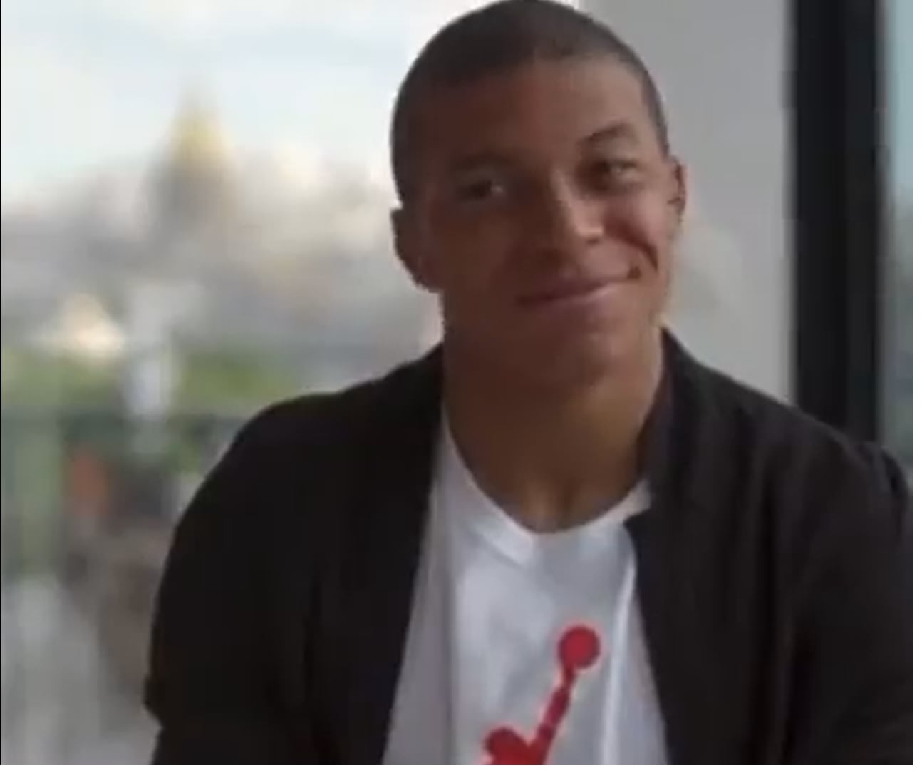 Kylian Mbappé durante una entrevista con la televisión francesa