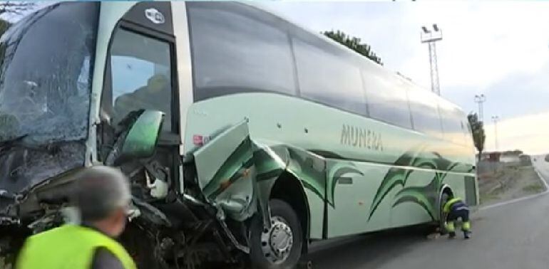 Estado en el que quedó el autobús de Albacete.