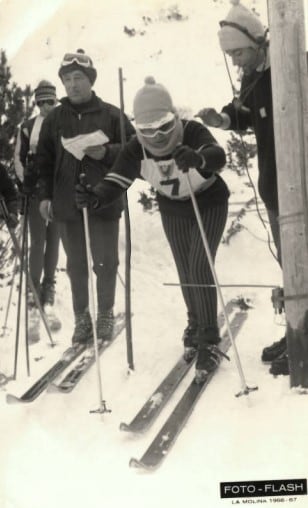 Maria Dolors Agràs en un descens a La Molina, a meitat dels anys seixanta.