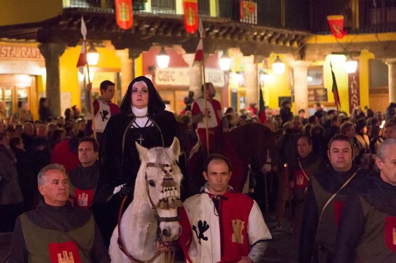 Recreación de la llegada de la Reina Juana, y su séquito, a Tordesillas