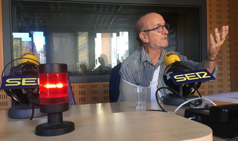 Javier Angulo, director de la SEMINCI, en los estudios de Radio Valladolid