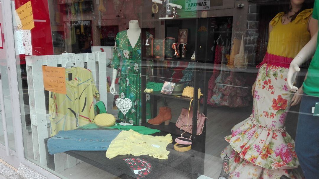 Escaparate de una tienda de moda