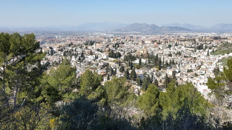 Vista del barrio del Albaicín desde la Silla del Moro