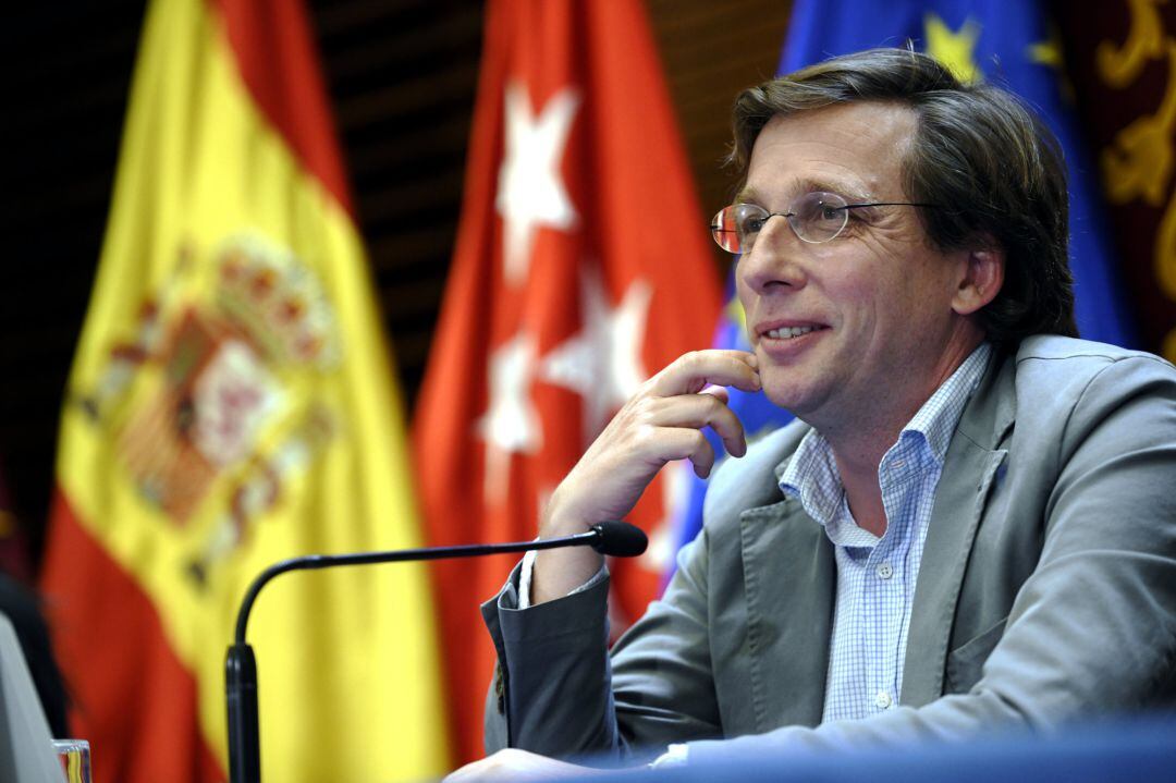 El alcalde de Madrid, José Luis Martínez-Almeida, durante una rueda de prensa en el Ayuntamiento de Madrid