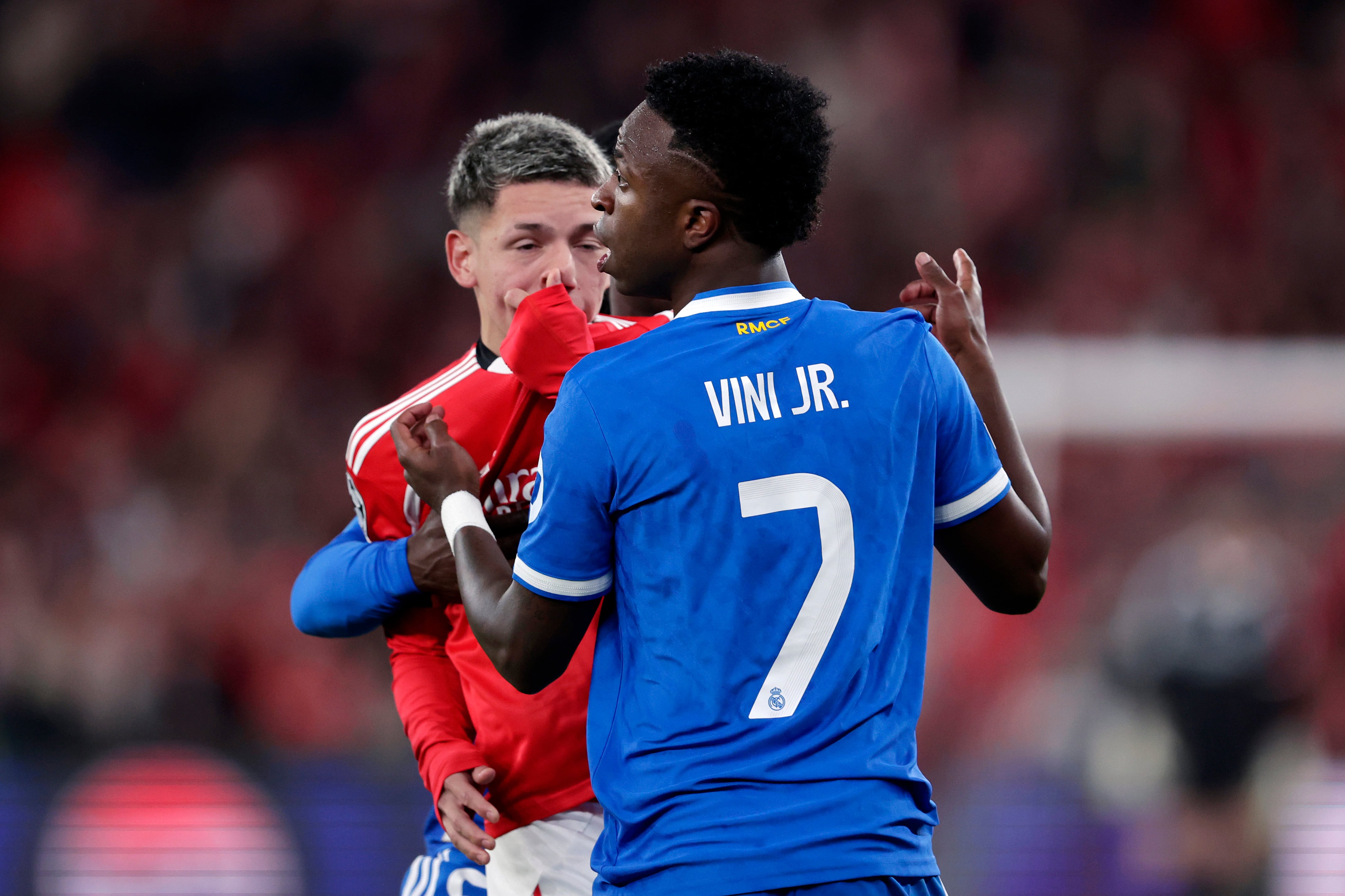 Prestianni y Vinicius, durante el Benfica-Real Madrid de la Champions