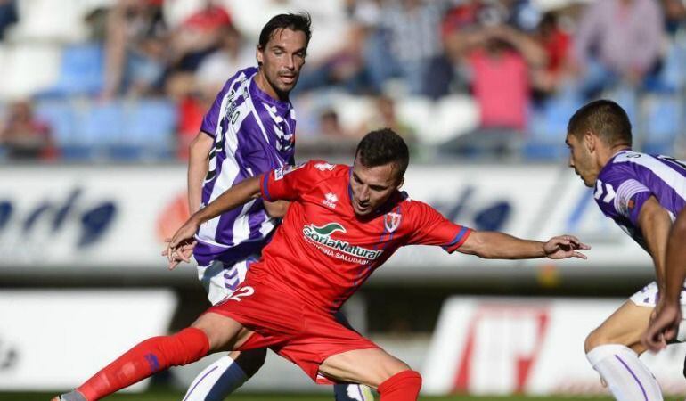 El Numancia se cruza en el camino del Deportivo Alavés este sábado.