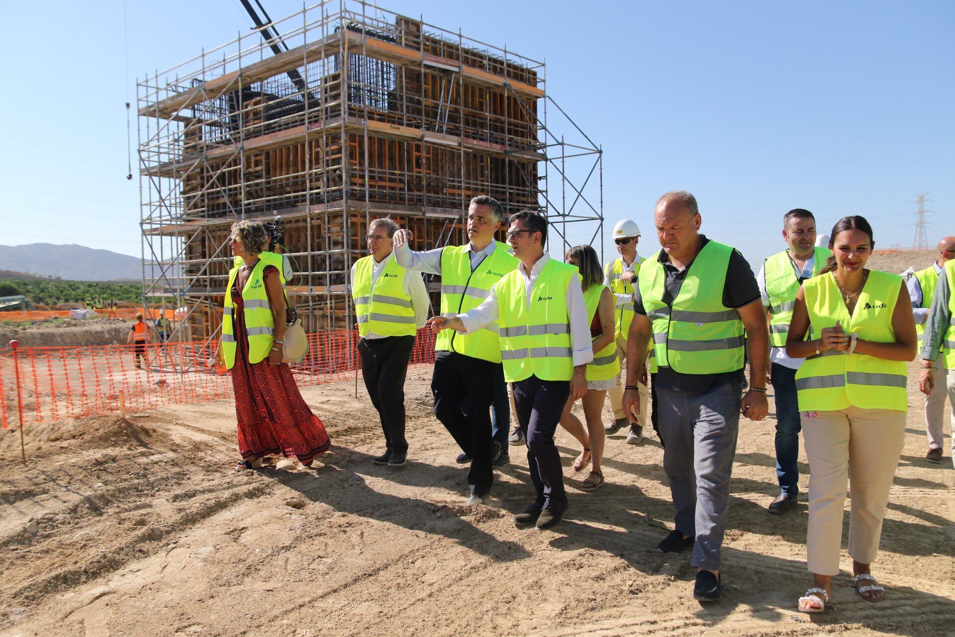 El ministro de la Presidencia, Relaciones con las Cortes y Memoria Democrática en funciones, Félix Bolaños, durante su visita a las obras de la línea de alta velocidad Murcia-Almería en Cuevas del Almanzora