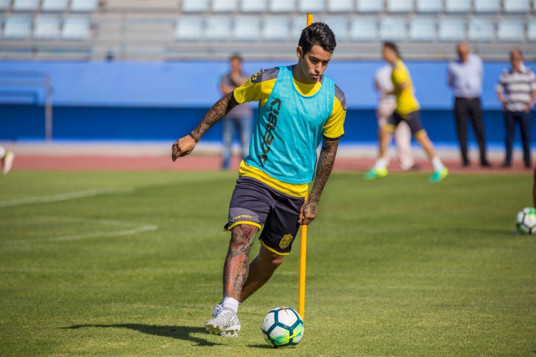 Sergio Araujo sigue entrenando con la UD Las Palmas.