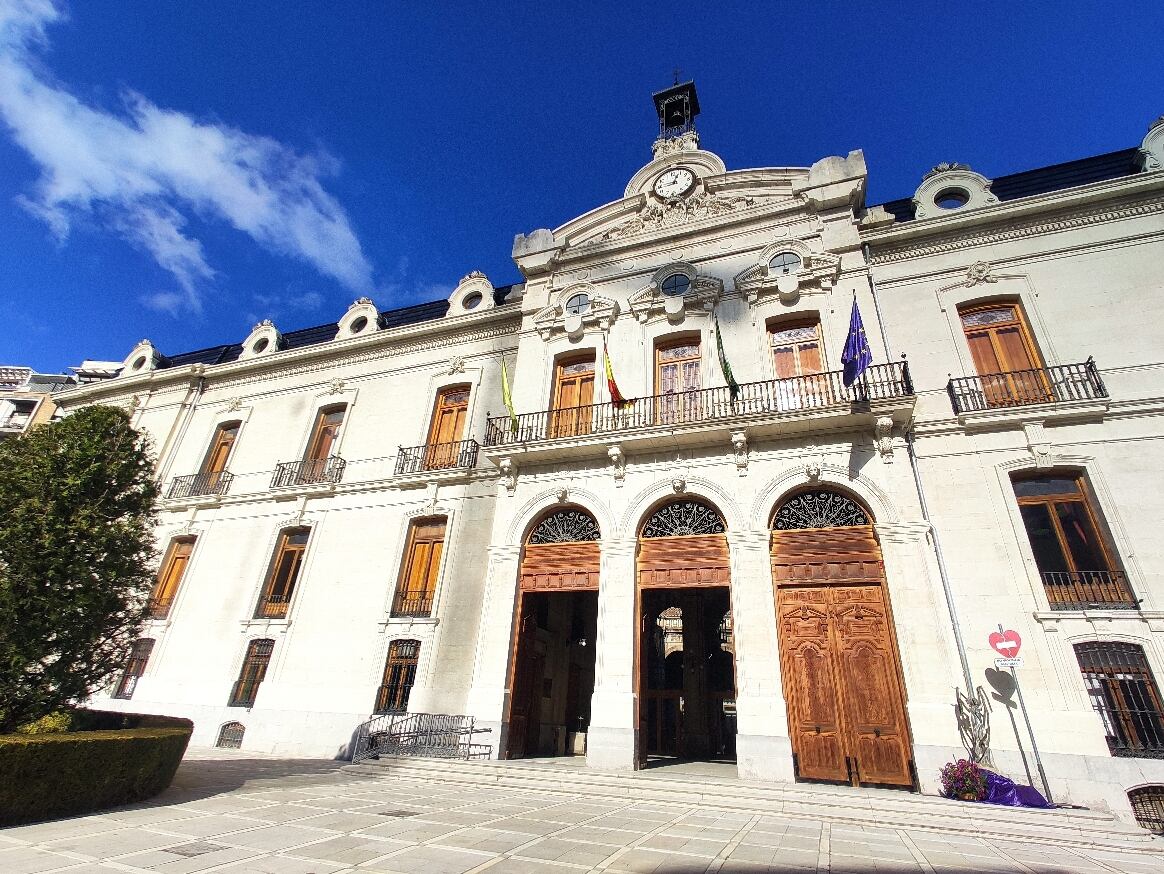 Fachada del Palacio Provincial de Jaén