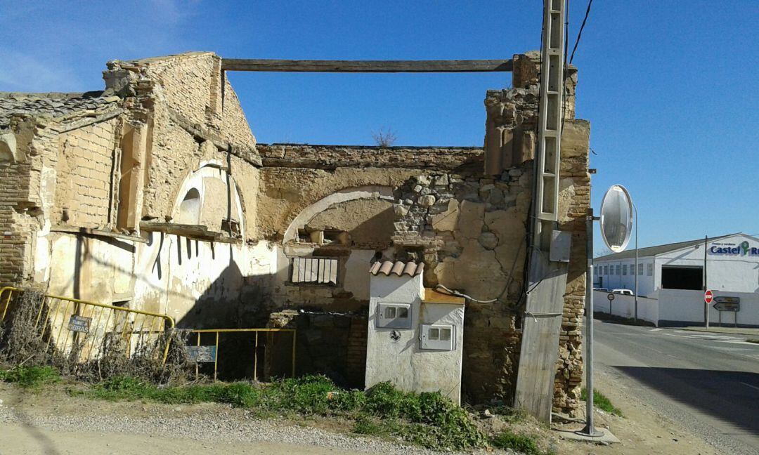 Humilladero de Tudela a la entrada de la ciudad junto al Puente del Ebro