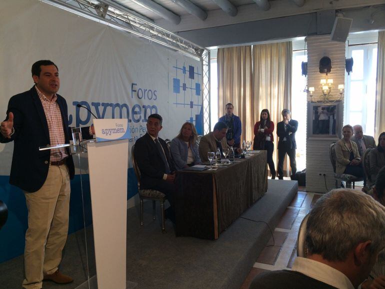El candidato del PP en un acto con empresarios de la Costa del Sol