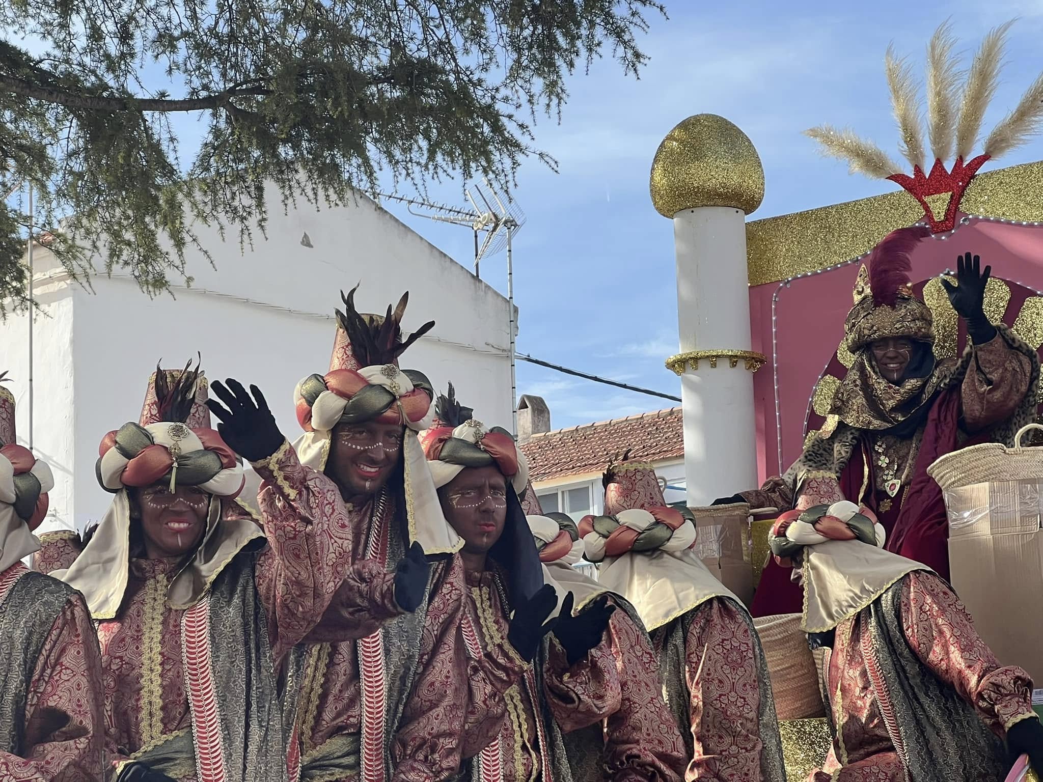 Carroza del Rey Mago Baltasar en la cabalgata de Reyes 2025