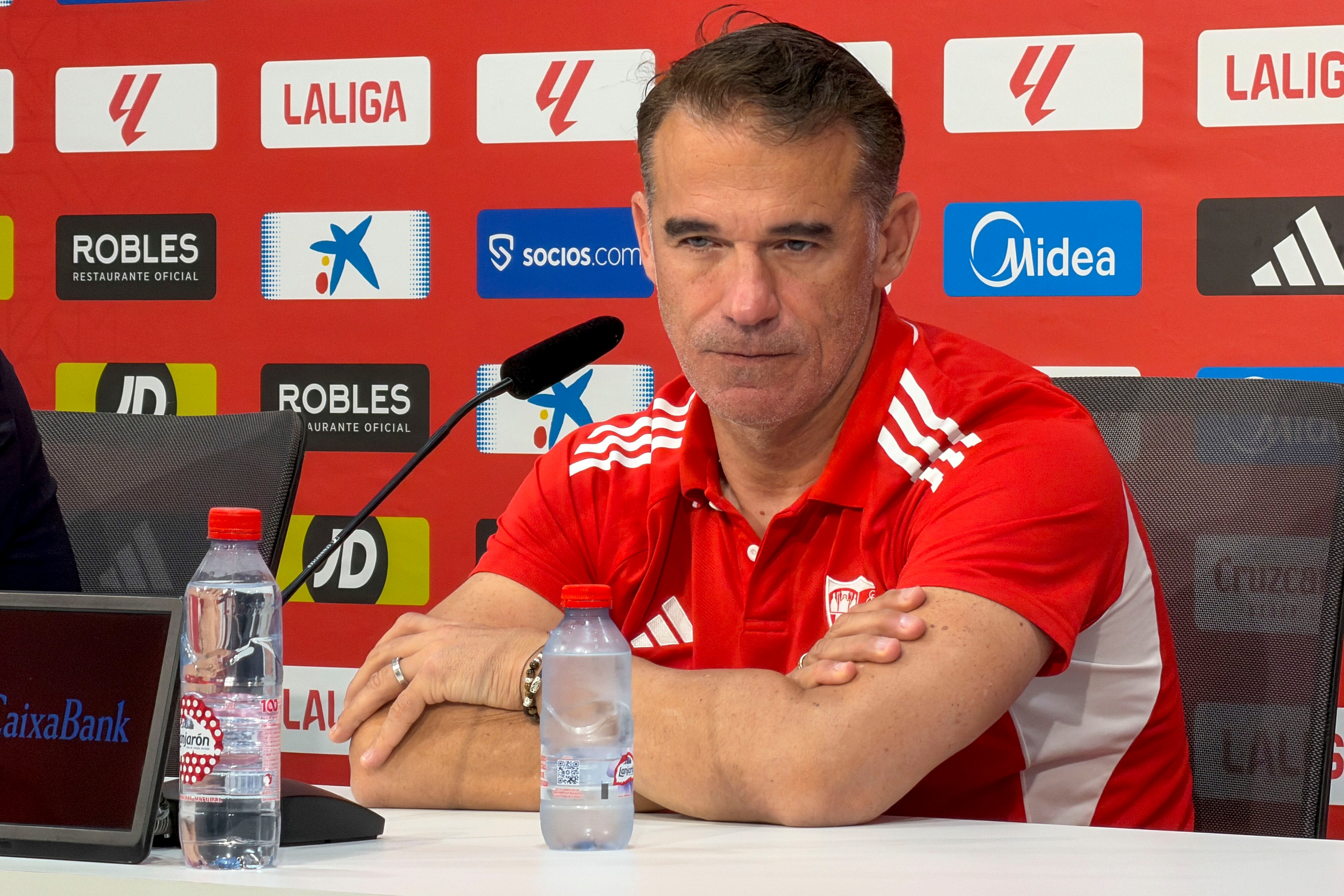 Luis García Plaza, entrenador del Sevilla, en rueda de prensa
