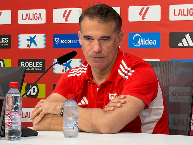 Luis García Plaza, entrenador del Sevilla, en rueda de prensa
