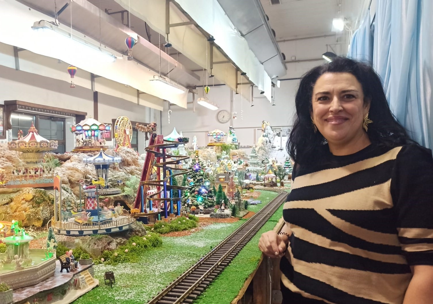 Flor, con la colección de carruseles del Palacio de Canedo