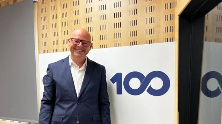 'En rojo', miércoles 1 octubre. Entrevista a Antoni Riera.