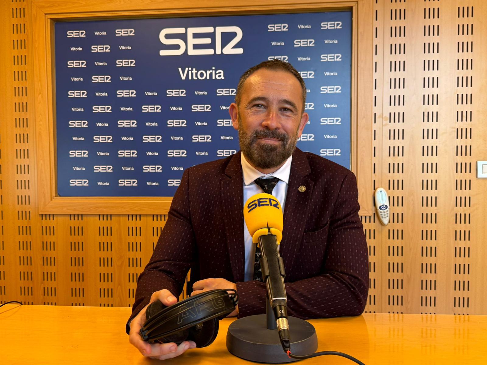 Denis Itxaso, consejero de Vivienda, en La Ventana Euskadi.