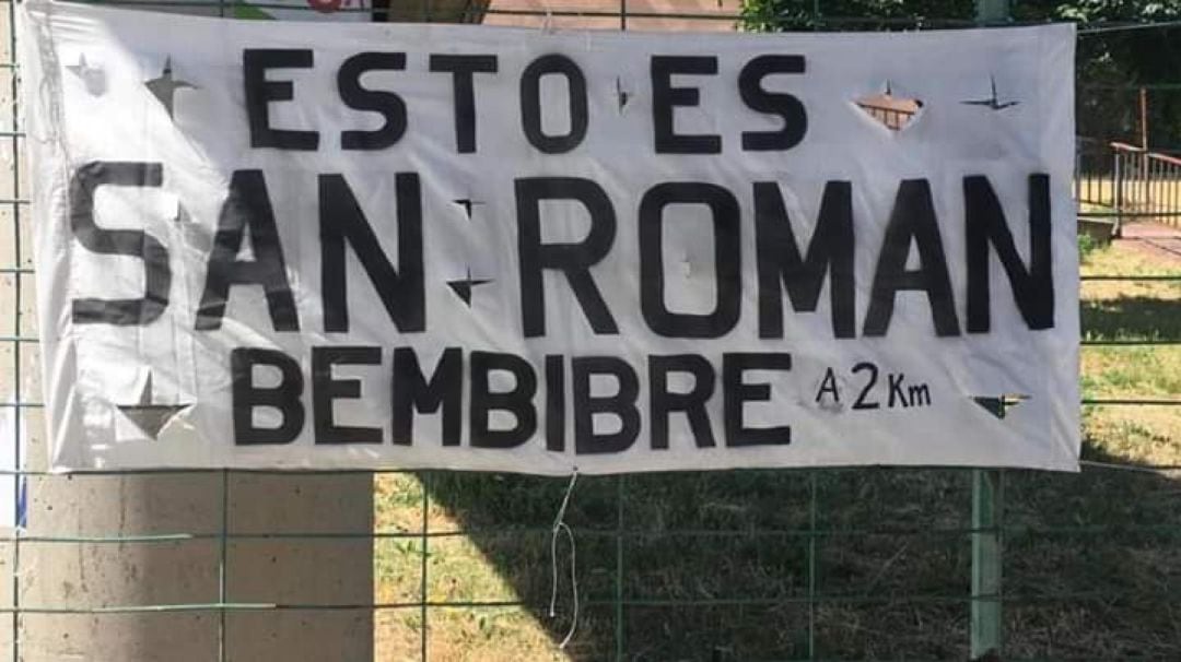 Pancarta aparecida en San Román