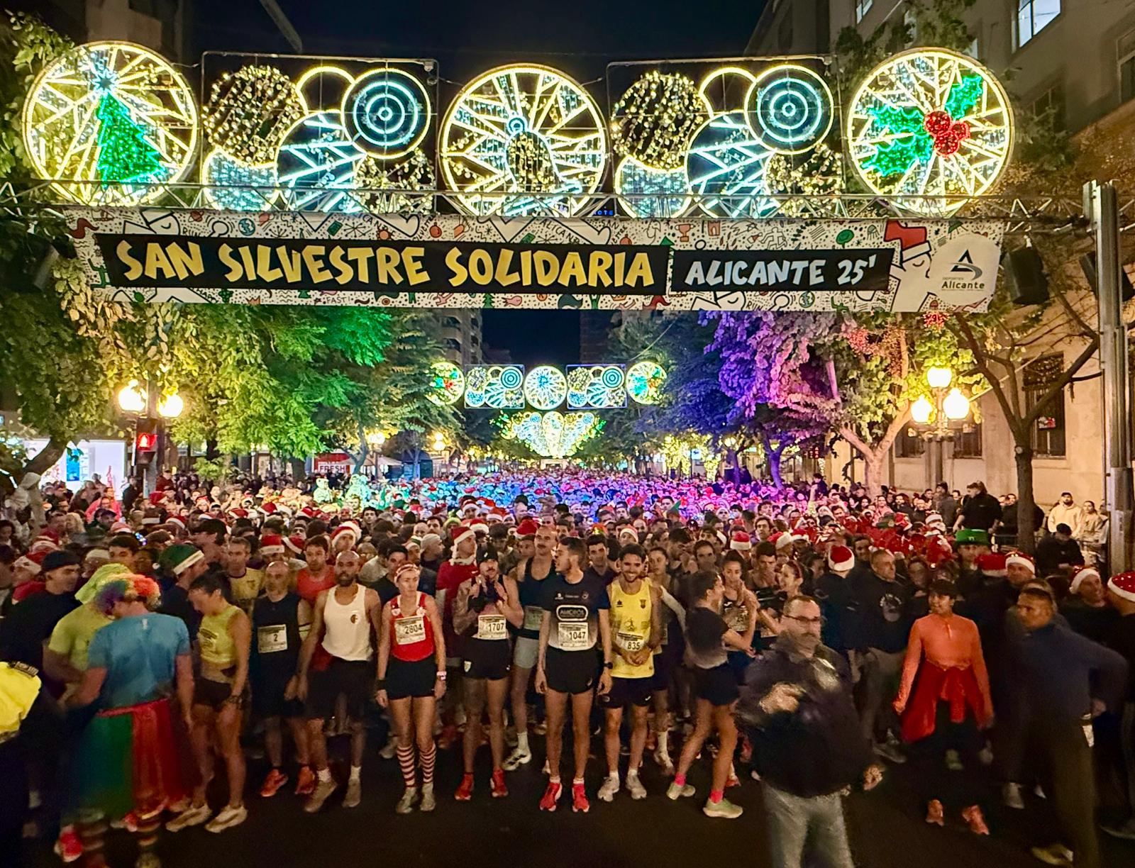Imagen de la salida de la San Silvestre solidaria de Alicante. Foto: Ayuntamiento de Alicante