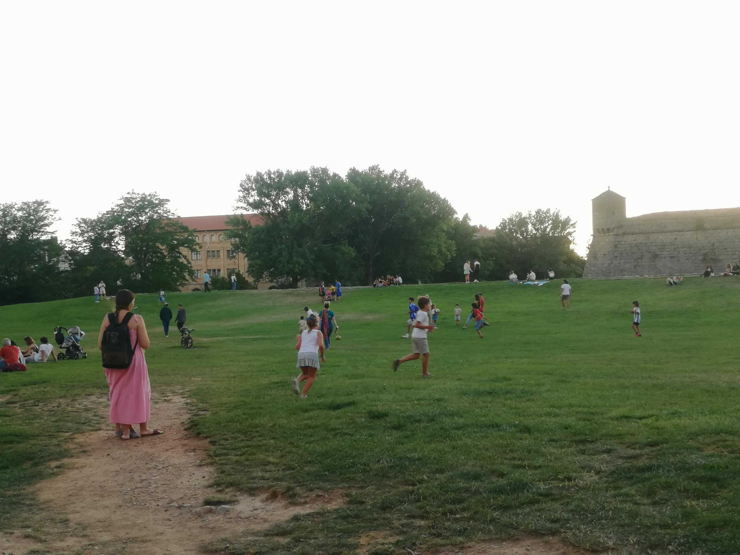 Los Glacis de la Ciudadela, la mayor zona verde de la ciudad de Jaca