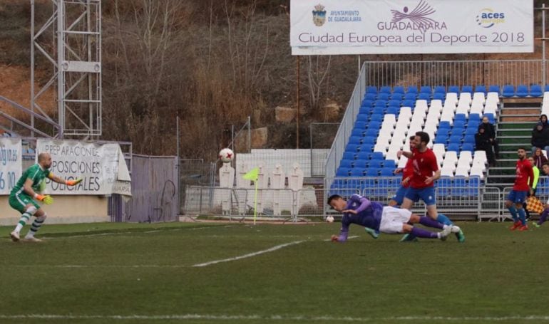 Momento en el Dani Cabanillas logra el gol de la victoria del Guadalajara