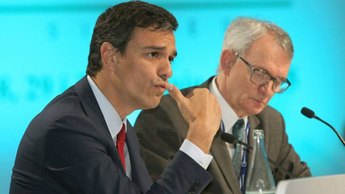 El PSOE busca el margen de sus pactos con Podemos