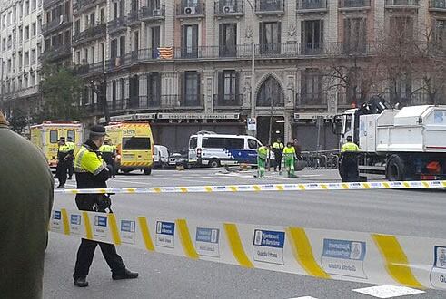 Cruce de las calles Aragón y la Rambla de Barcelona, donde un taxi ha arrollado a seis peatones