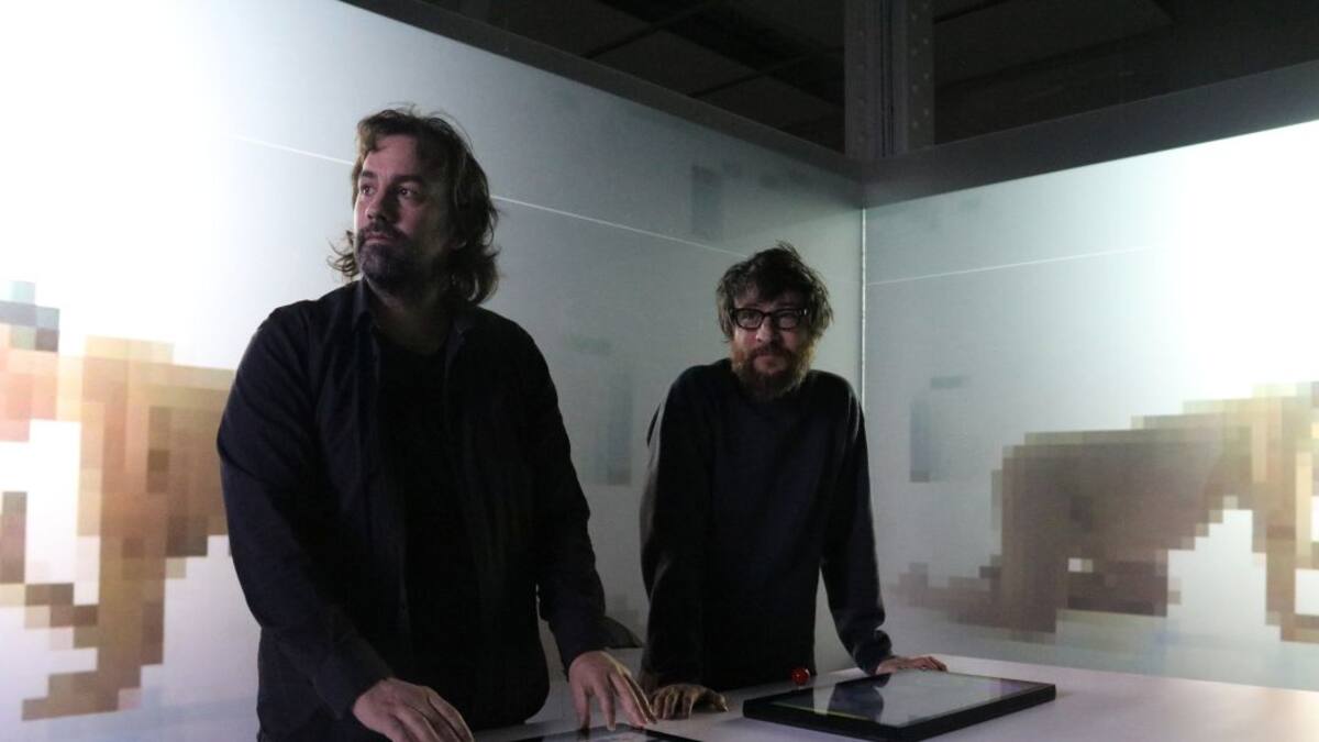 Refree: "El meu mòbil treu fum"