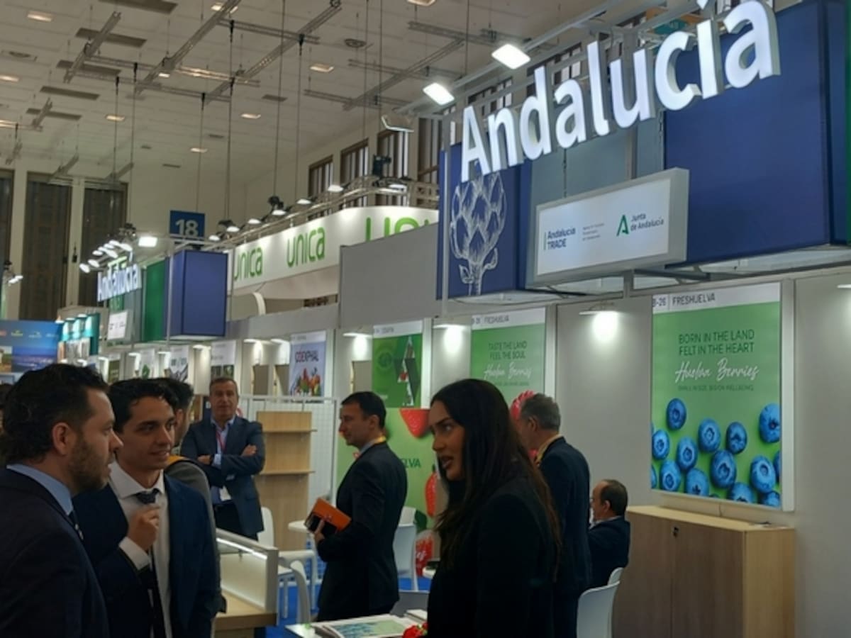 La Junta entrega ayudas por 150 millones a 3.200 agricultores para modernizar sus explotaciones