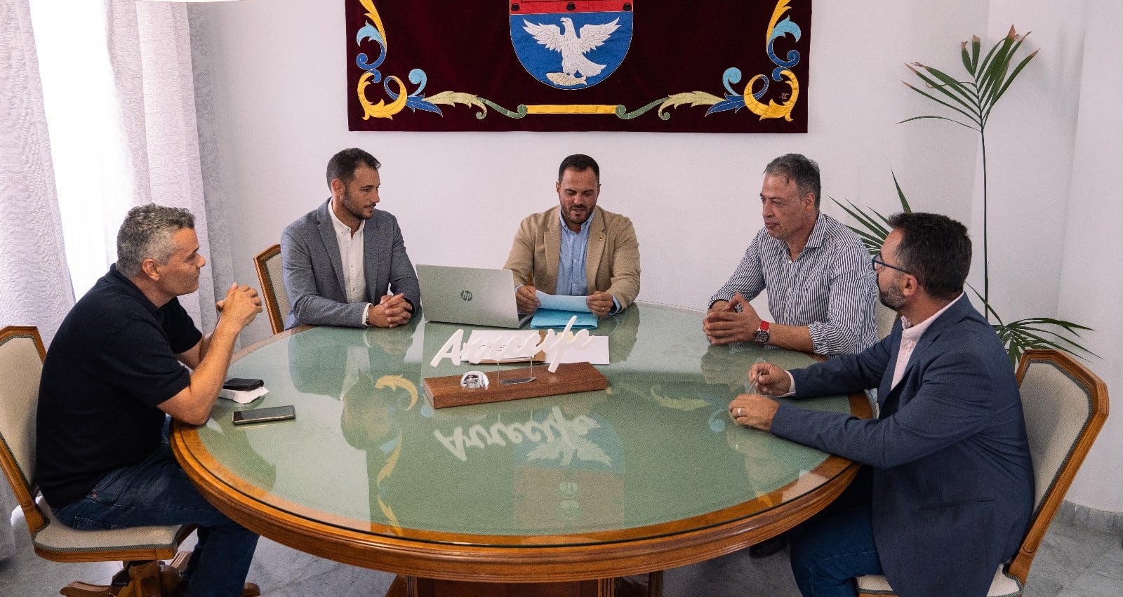 Reunión del Ayuntamiento de Arrecife con el director general de Vivienda del Gobierno de Canarias.