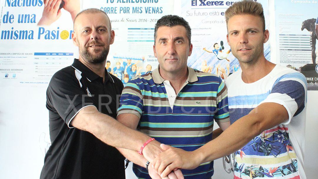 Bernardo Plaza y Dani Aguilar junto a Edu Villegas.