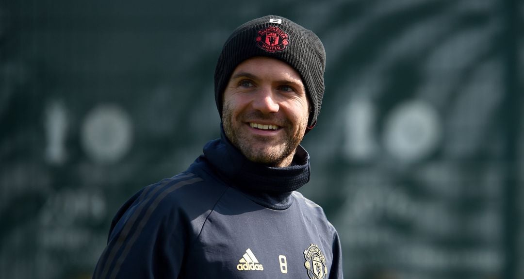 Juan Mata, durante un entrenamiento con el Manchester United