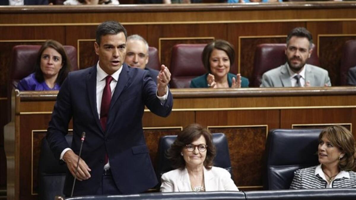 "Tiene las patas muy cortas de la mentira"