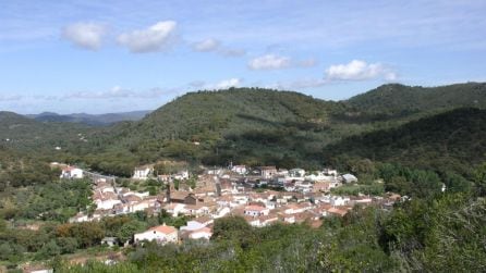 Panorámica de la Sierra de Aracena y Picos de Aroche (Huelva)