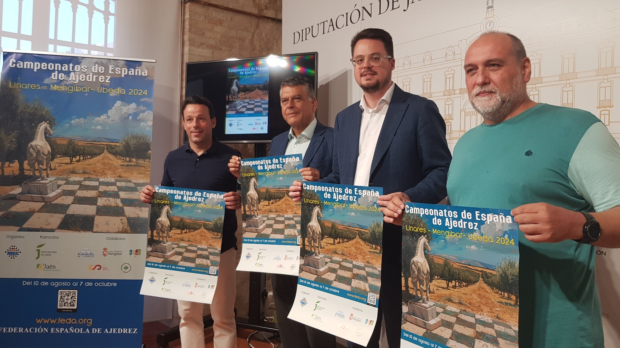 Representantes de la Diputación y la FEDA en la presentación del Festival de Ajedrez 2024.