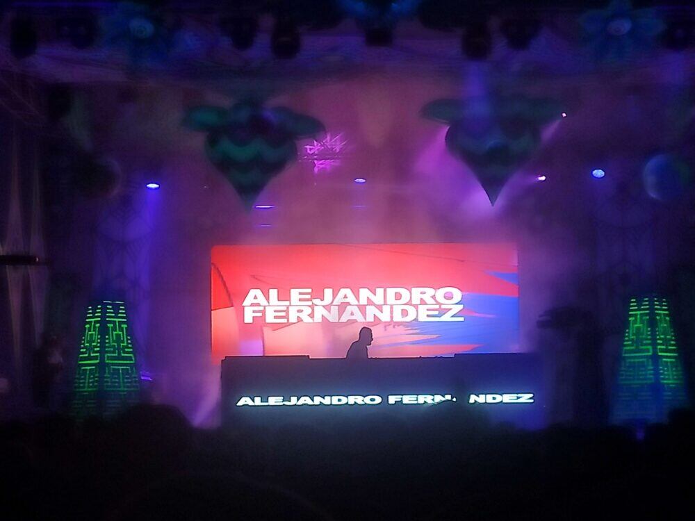 Actuación en el OAK Electronic Music Festival